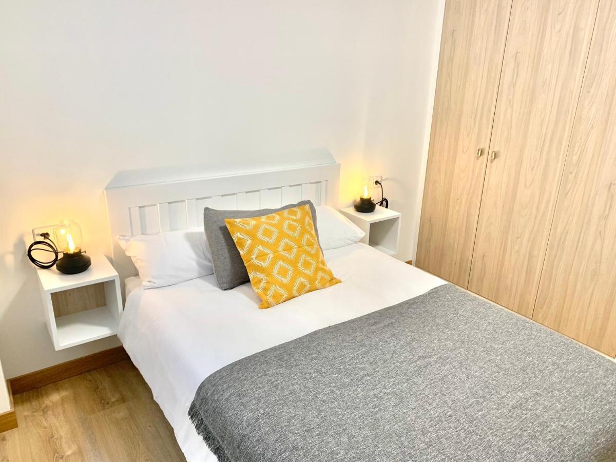 Casa Ferreiros. Parking Y Wifi Incluidos! Lägenhet Gijón Exteriör bild